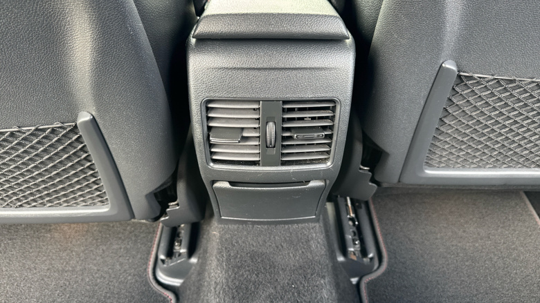 Mercedes-Benz GLA 220d 4Matic AMG Line 5dr Auto [Prem Plus] Diesel Hatchback